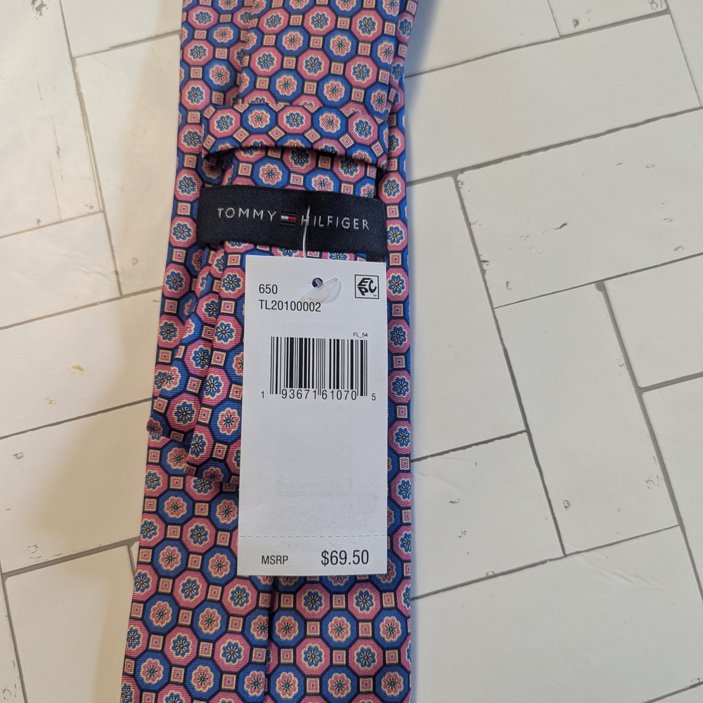 Tommy Hilfiger Pink and Blue Geometric Tie